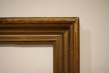 Antique English frame from 1800 in gold leaf gilded wood 65x71cm