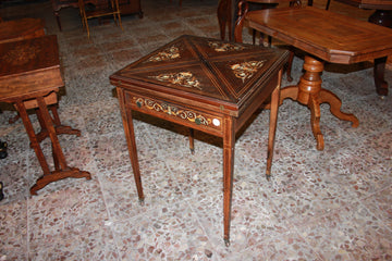 English card table from the 1800s, Victorian style, in rosewood wood