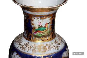 Vaso Francese in Porcellana del 1800 Decorato a motivo Floreale