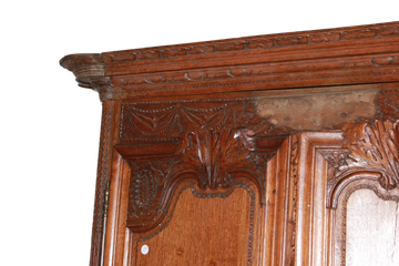 Armadio Francese Stile Normandia del XVIII secolo