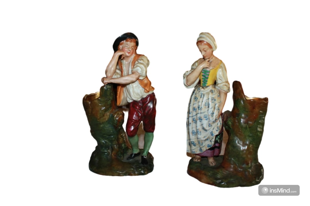 Paar Französische Porzellanfiguren mit Blumenhaltern, 19. Jahrhundert