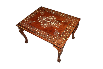 Tavolino basso siriano in legno di Teak del 1800 con ricchi motivi di intarsio
