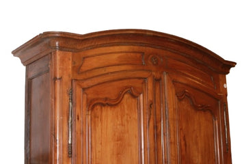 Grande Credenza Francese Stile Provenzale della Seconda Metà del 1700