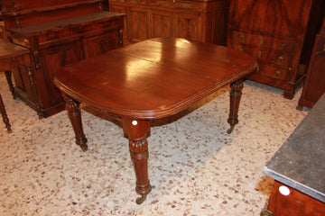 English extendable table from the second half of the 19th century, Victorian style in mahogany wood