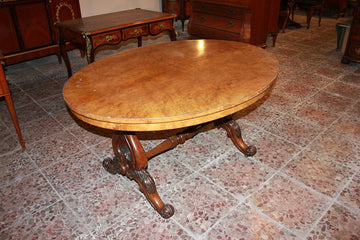 Tavolino da salotto inglese della seconda metà del 1800 in legno di noce