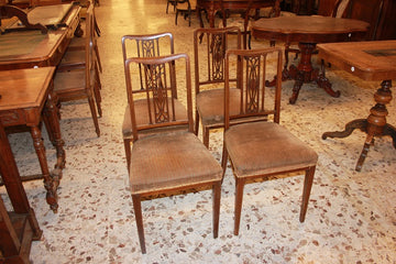 Gruppo di 4 sedie vittoriane in legno di mogano con filetto di intarsio
