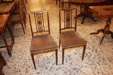Gruppo di 4 sedie vittoriane in legno di mogano con filetto di intarsio