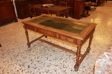 19th century French Louis Philippe style writing desk in oak wood
