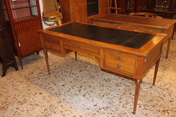 French Louis XVI writing desk from the 1800s in cherry wood with leather and bronze top
