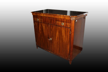 Credenza piattaia olandese di inizio 1800 stile Luigi XVI in legno di mogano e piuma di mogano