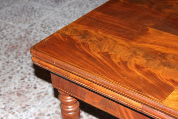 Carlo X coffee table with mahogany wood fins with inlay fillet