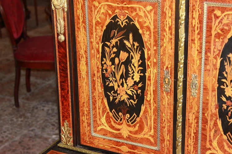 Cabinet Credenzino stile Luigi XVI del 1800 in Radica e Ebano