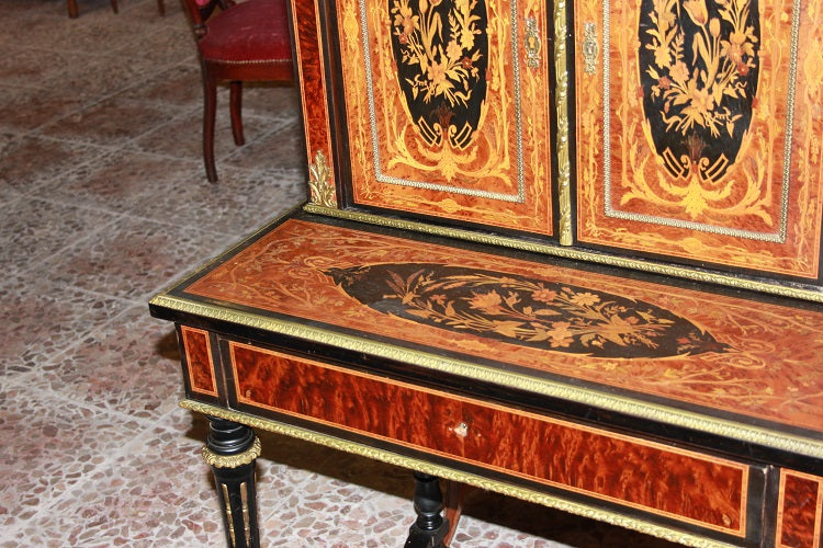 Cabinet Credenzino stile Luigi XVI del 1800 in Radica e Ebano