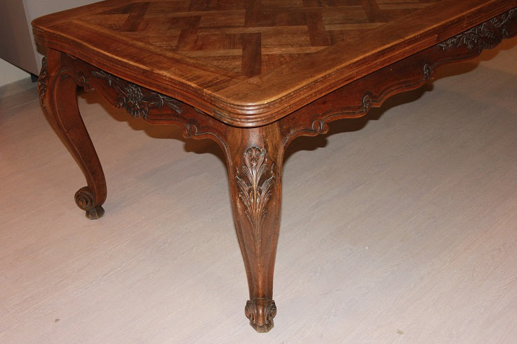 Grande tavolo Provenzale del 1800 allungabile a 4 metri con ricchi motivi di intaglio