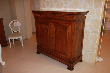 Large Louis Philippe Cupboard from the 1800s in walnut wood