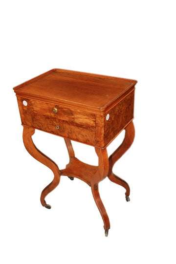 French Directoire style Sewing Table in walnut and burr walnut, 19th century