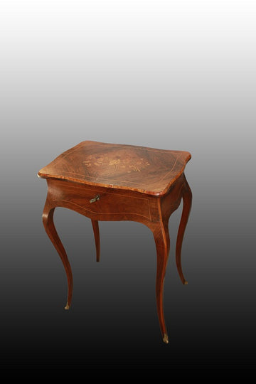 Small French Louis XV style dressing table in rosewood with marquetry