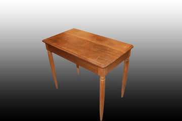 French writing table from the first half of the 1900s, Louis XVI style in walnut wood