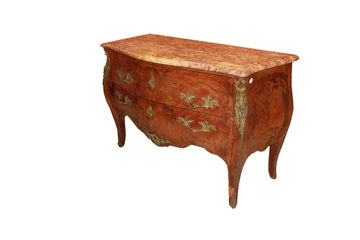 French chest of drawers from the 19th century, Louis XV style, in richly inlaid Bois de Rose wood