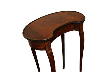 Small French bean-shaped side table from the 1800s inlaid Louis XV style