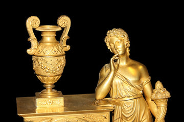 Orologio da tavolo francese in bronzo del 1800 raffigurante "Prometeo"