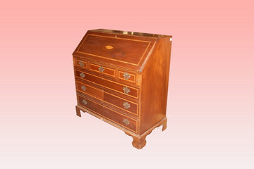 19th century English Victorian style Bureau Writing desk in mahogany wood with inlays