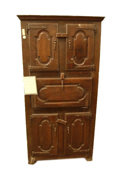 Ancient Spanish Cupboard from the 1700s in chestnut wood