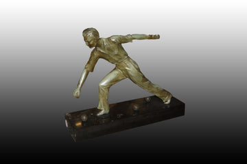 Antica scultura in bronzo stile Decò di inizio 1900 giocatore bocce