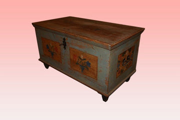 Tyrolean chest from the mid-1800s with paintings
