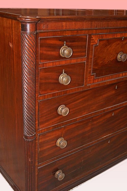Antico cassettone inglese del 1800 stile Vittoriano in mogano