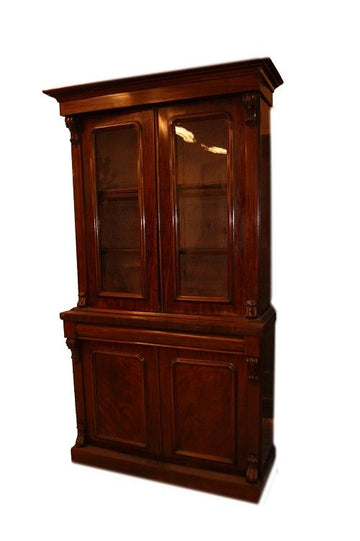 Antique large English bookcase from 1800 in Regency mahogany