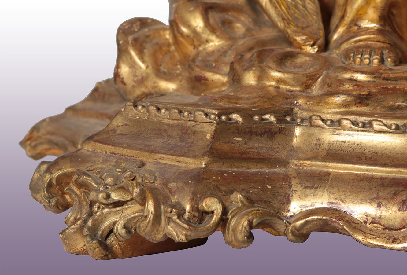 Antica scultura lignea del 1800 raffigurante un angelo in legno dorato