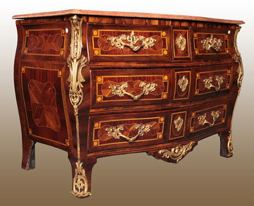 Antique French chest of drawers from 1700 in Parisian Louis XV style