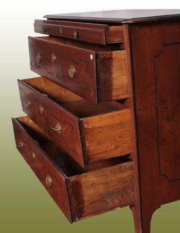 Chest of drawers with three drawers and undercounter drawer in solid cherry wood from the 1700s