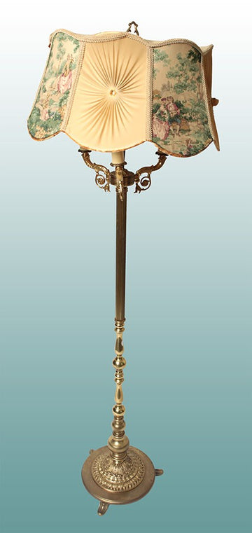 Antique French floor lamp from 1900 in brass