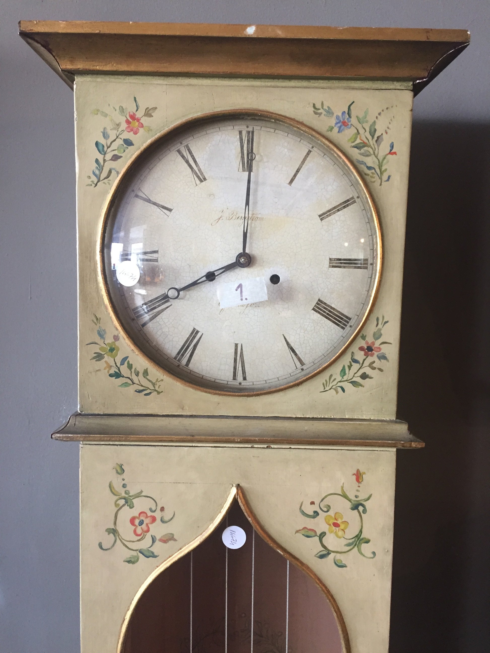 Antico orologio a colonna in legno laccato in stile Luigi XVI del 1800