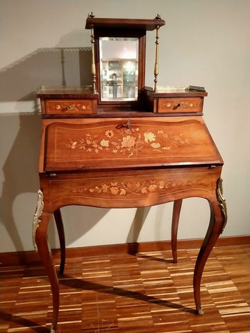 Antique French Bureau Writing desk with backsplash, in Louis XV rosewood, 1800