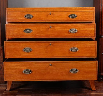 Mid-19th century English chest of drawer, Sheraton style, in satinwood