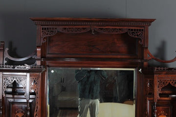 Antica cabinet inglese del 1800 Stile Vittoriano con intarsi e intagli