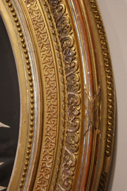 Antico quadro francese del 1800 con cornice ovale dorata