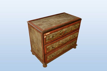 Lacquered and decorated Tyrolean chest of drawers