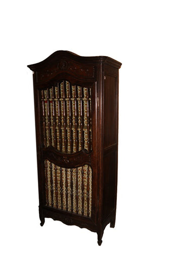French Provençal style bread display cabinet in chestnut wood from the early 19th century