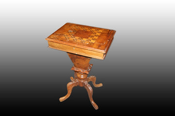 English Victorian style Sewing Table in walnut wood with inlays