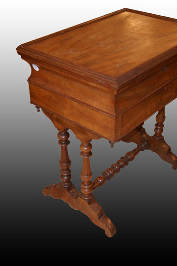 French Directoire style Dressing Table from the 1800s in mahogany wood