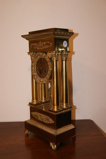 1800s French Empire Style mantel clock in mercury-gilt bronze