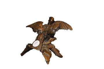 Small French bronze sculpture from 1800 depicting 