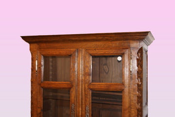 Credenza Vetrina francese stile Enrico II in legno di rovere con ricchi intagli