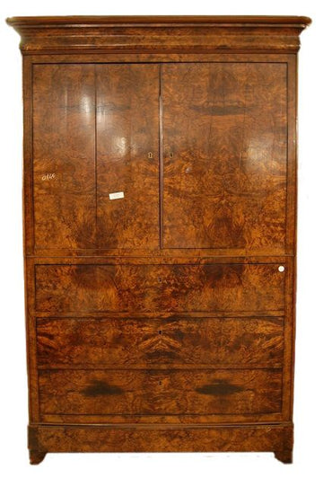 Grande armoire Louis Philippe du 19ème siècle en noyer flammé