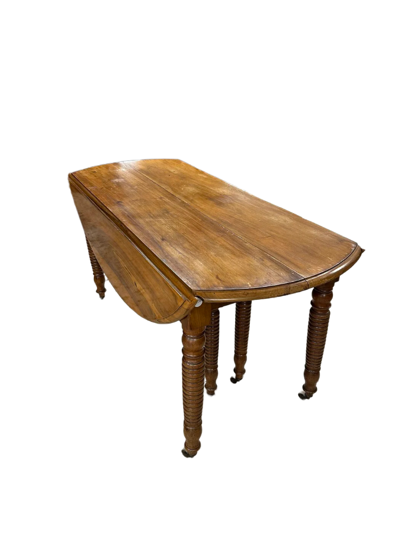 Tavolo Con Alette Ovale del 1800 Allungabile in Legno di Noce Stile Luigi Filippo Rustico