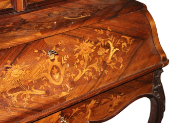 Elegant French Louis XV Writing Desk in Rosewood, Late 19th Century